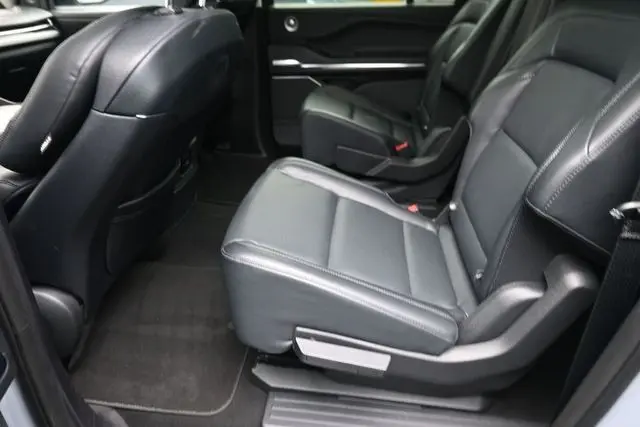 2025 Lincoln Navigator - $81,999