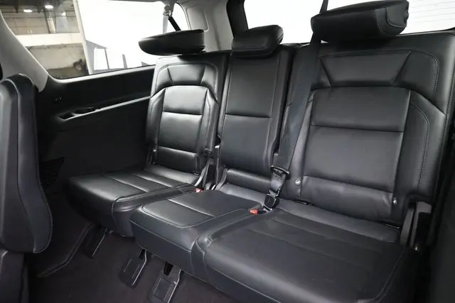 2025 Lincoln Navigator - $81,999