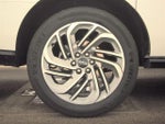 2025 Navigator L Thumbnail 9