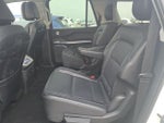 2025 Navigator L Thumbnail 12