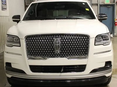 Photo of a 2023 Lincoln Navigator L 4X4 Reserve 4DR SUV for sale