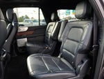 2023 Navigator L Thumbnail 10
