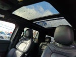 2023 Navigator L Thumbnail 14