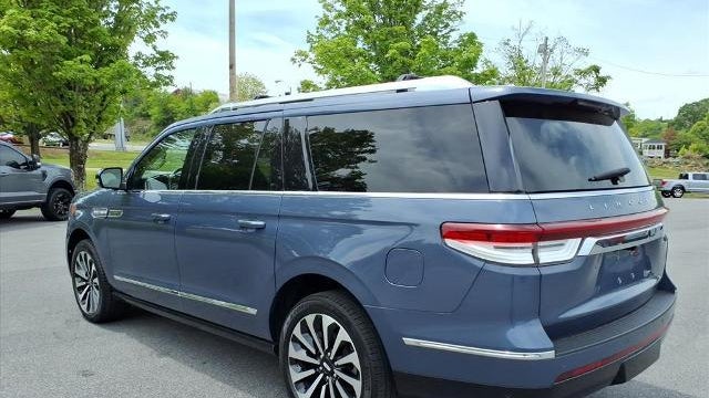 2023 Lincoln Navigator L Reserve