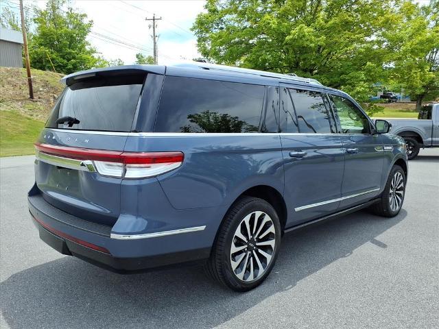 2023 Lincoln Navigator - $55,976