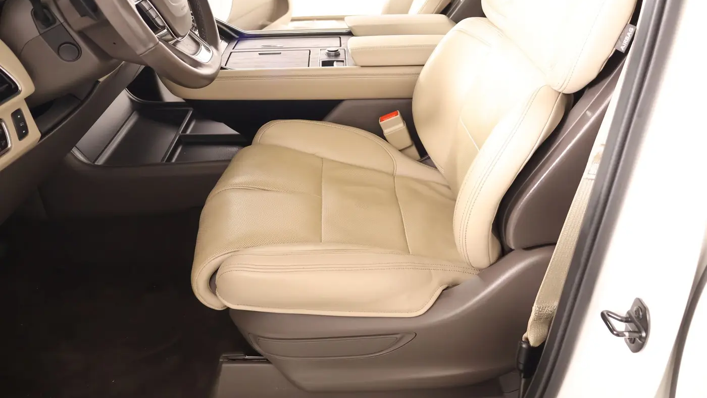 2023 Lincoln Navigator L Reserve
