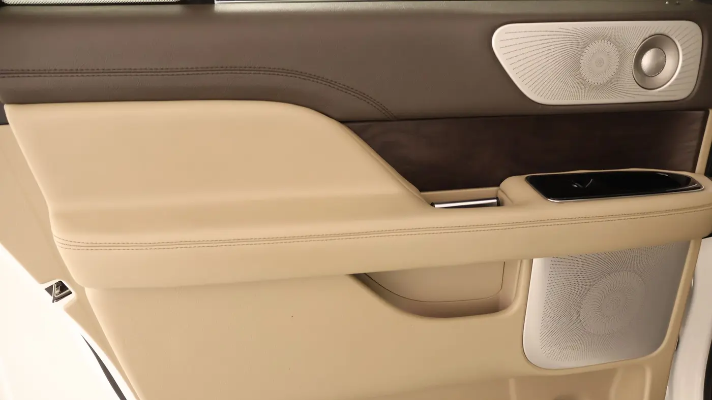 2023 Lincoln Navigator L Reserve