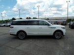 2024 Navigator L Thumbnail 6