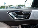 2024 Navigator L Thumbnail 11