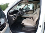 2024 Navigator L Thumbnail 13