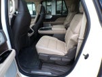 2024 Navigator L Thumbnail 26