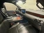 2024 Navigator L Thumbnail 17