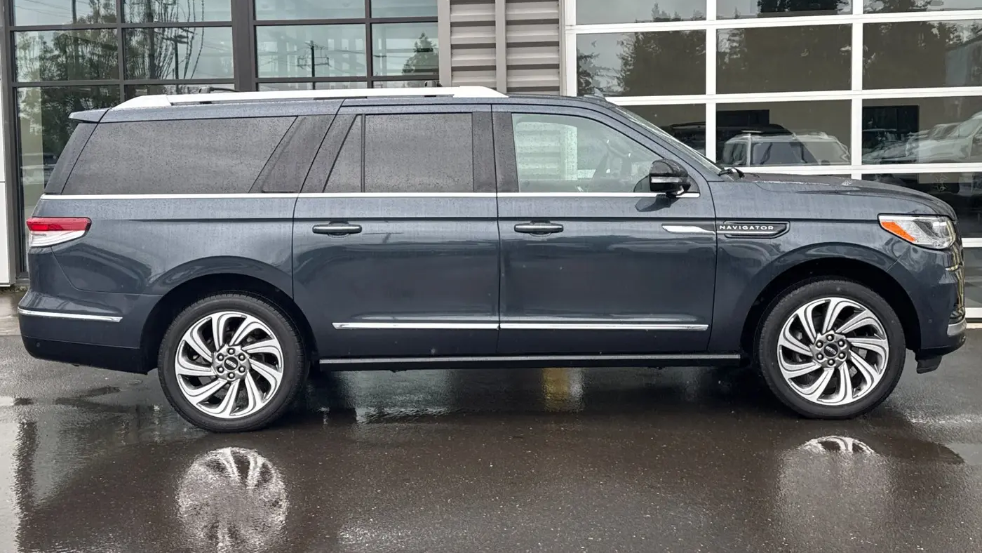 2024 Lincoln Navigator L Reserve