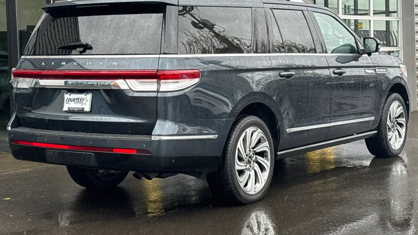 2024 Lincoln Navigator L Reserve