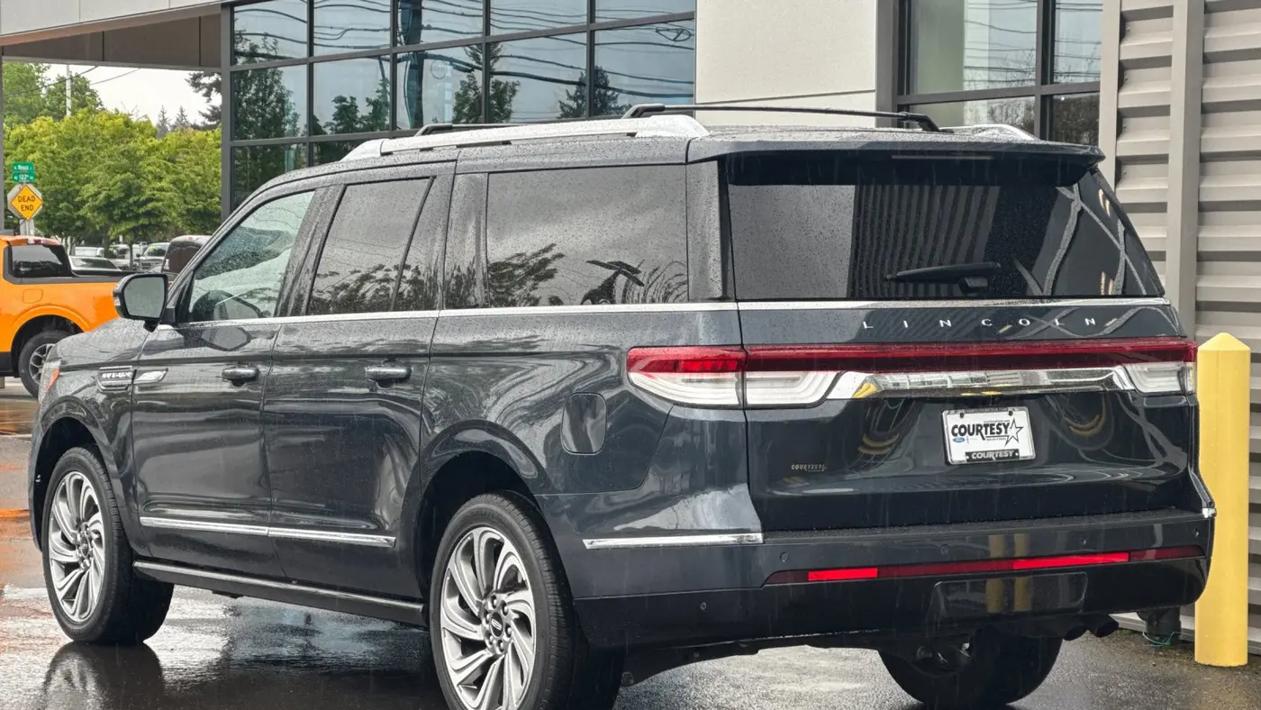 2024 Lincoln Navigator L Reserve