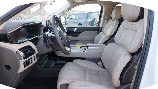 2024 Lincoln Navigator L Reserve