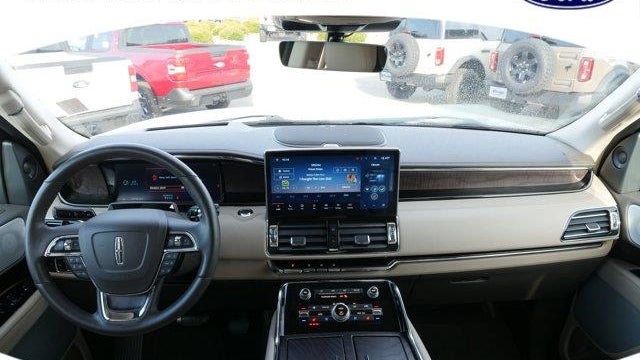 2024 Lincoln Navigator L Reserve