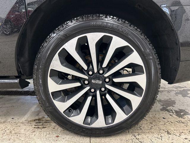 2024 Lincoln Navigator - $64,000
