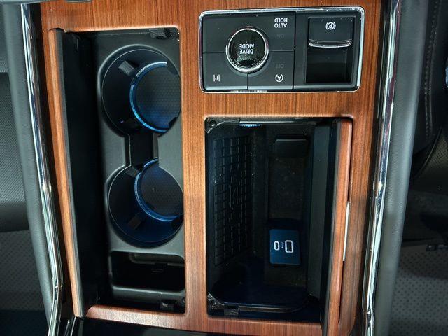 2024 Lincoln Navigator - $64,000