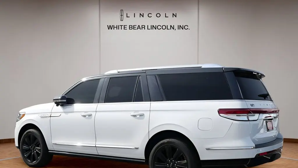 2024 Lincoln Navigator L Reserve