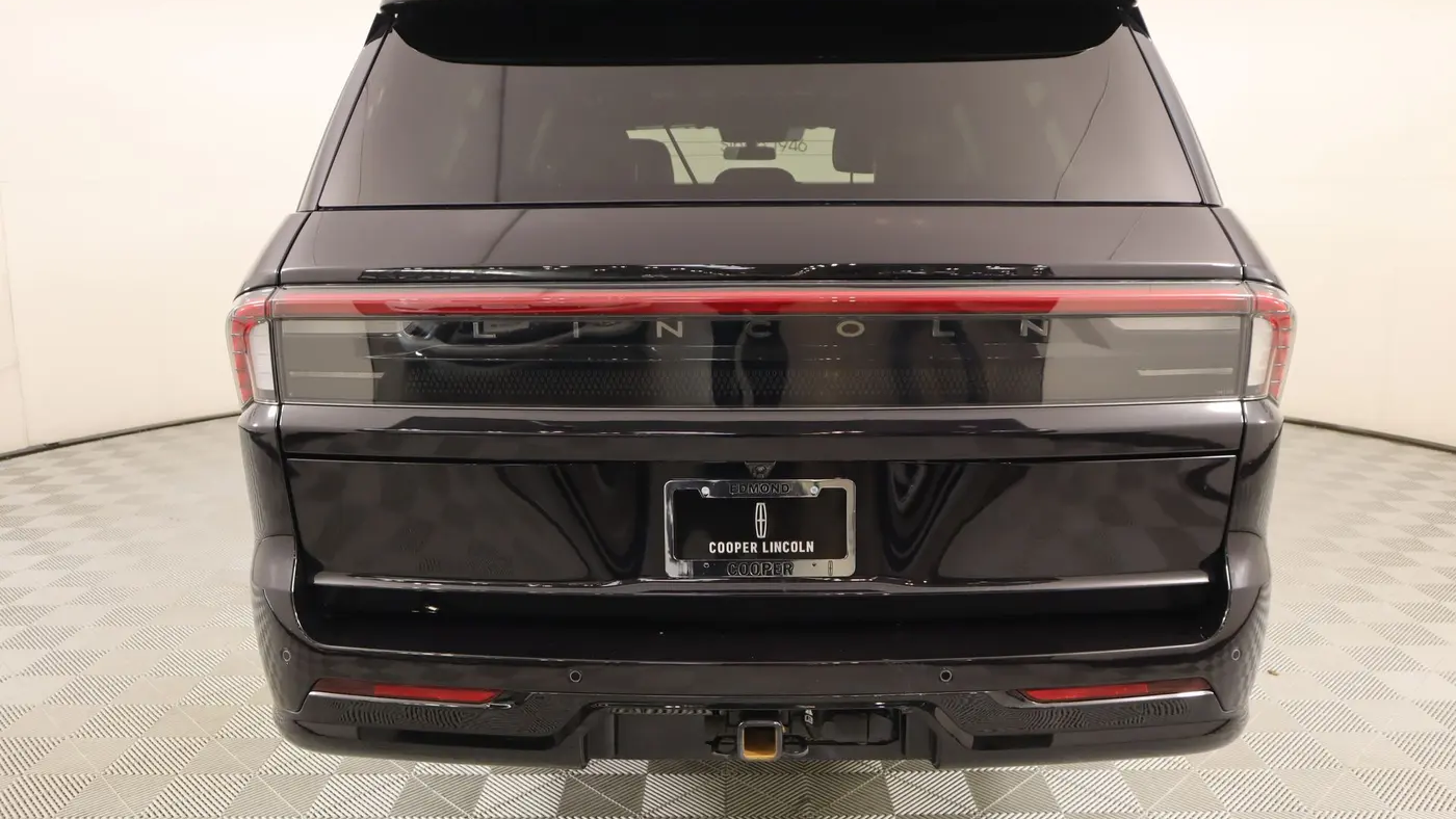 2025 Lincoln Navigator L Reserve