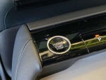 2025 Navigator L Thumbnail 17