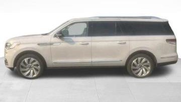 2023 Lincoln Navigator L Reserve