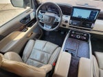 2023 Navigator L Thumbnail 12