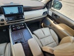 2023 Navigator L Thumbnail 14