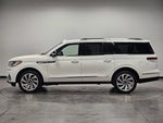 2023 Navigator L Thumbnail 4