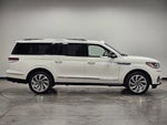 2023 Navigator L Thumbnail 8