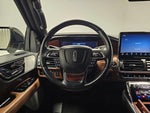 2023 Navigator L Thumbnail 23