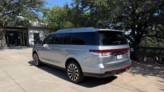 2023 Lincoln Navigator L Reserve