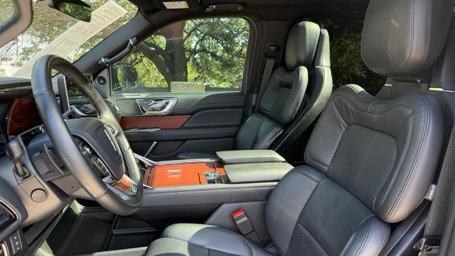 2023 Lincoln Navigator L Reserve