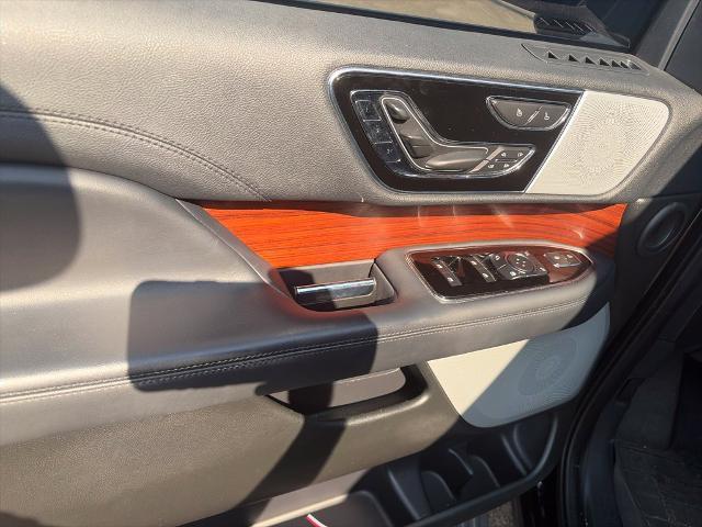 2023 Lincoln Navigator - $47,500