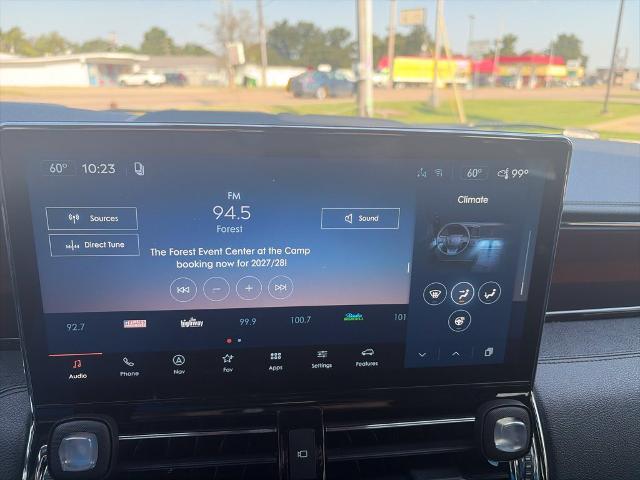 2023 Lincoln Navigator - $47,500