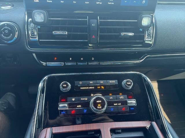 2023 Lincoln Navigator - $47,500