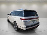 2023 Navigator L Thumbnail 6