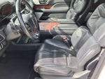 2023 Navigator L Thumbnail 12