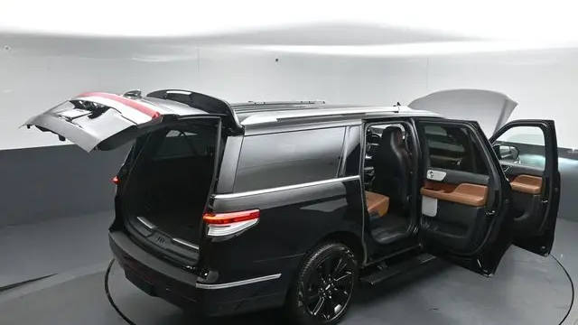 2023 Lincoln Navigator L Reserve
