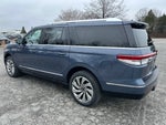 2023 Navigator L Thumbnail 3