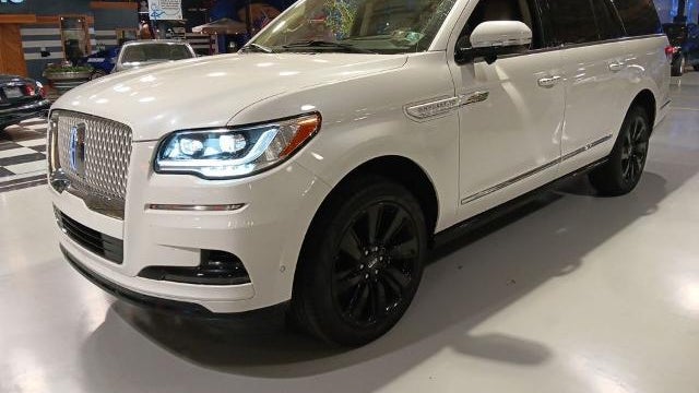 Preowned 2024 Lincoln Navigator L Reserve for Sale