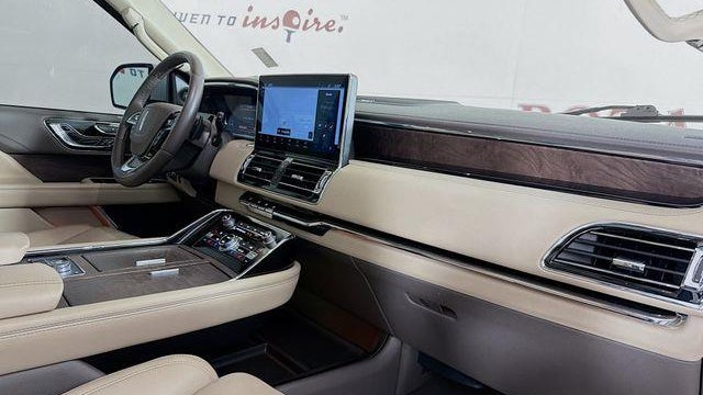 2024 Lincoln Navigator L Reserve
