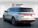 2024 Navigator L Thumbnail 5