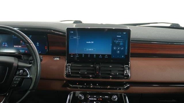 2024 Lincoln Navigator L Reserve