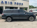 2024 Navigator L Thumbnail 3