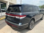 2024 Navigator L Thumbnail 4