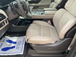 2024 Navigator L Thumbnail 5