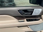 2024 Navigator L Thumbnail 14