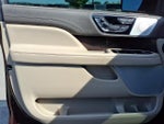2024 Navigator L Thumbnail 11